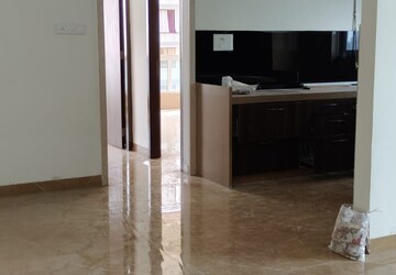 Room in 2 BHK Apartment at Omkar Ananta, Goregaon East – for Rent