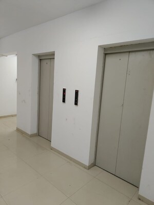 Room in 1 BHK Apartment at Highland Pearl, Thane West – for Rent