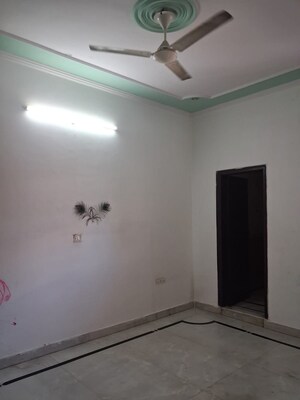 Room in 2.5 BHK Independent House at Sector 28 – for Sale