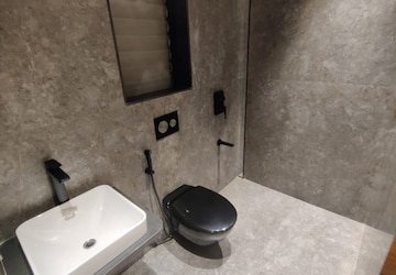 Bathroom in 1 BHK Apartment at Kohinoor Eden, Kalyan East – for Sale