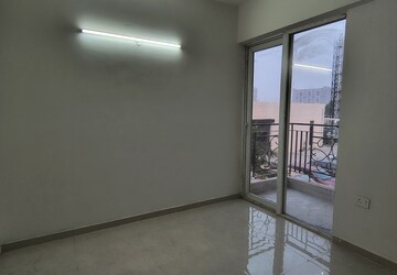 Room in 2 BHK Apartment at Sector 37d – for Rent