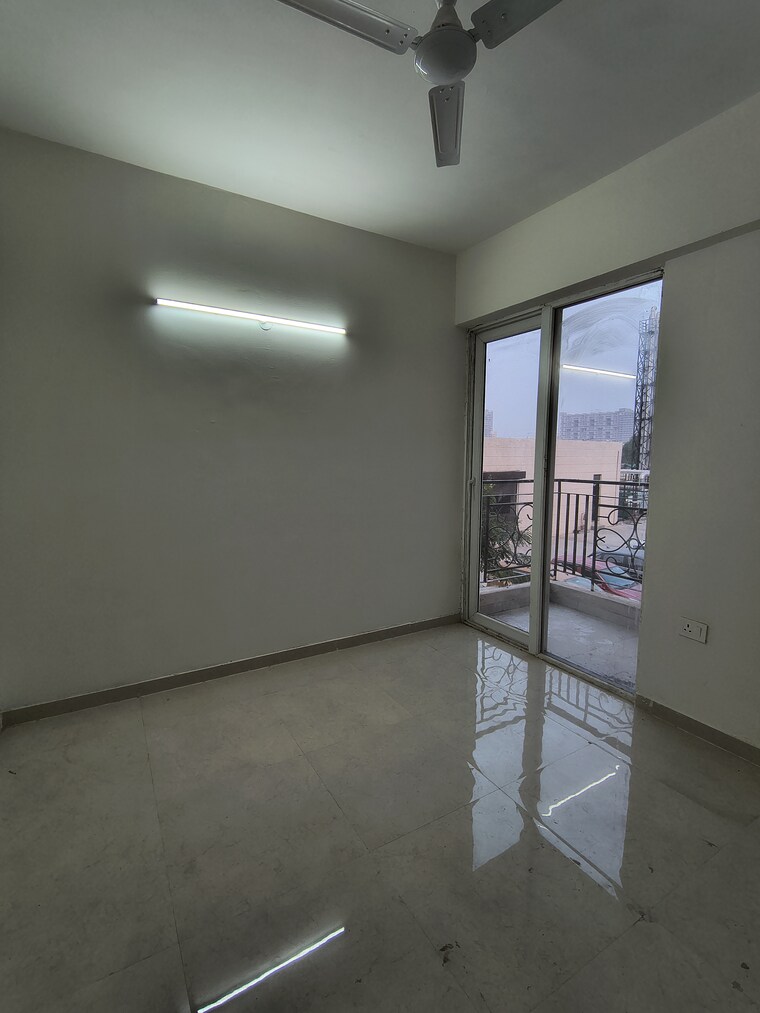 Room, sector 37d 2 Bedroom 685 Sq.Ft. Apartment In Sector 37d Gurgaon 9346114