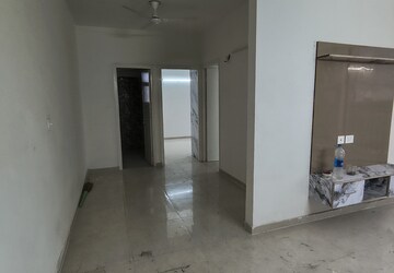 Room in 2 BHK Apartment at Sector 37d – for Rent