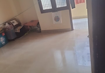 Room in 2 BHK Builder Floor at Mahmoorganj – for Sale