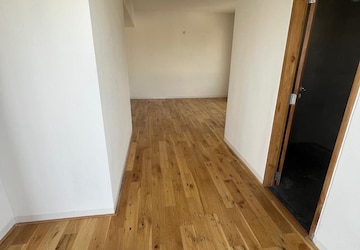 Furnished Amenities in 4 BHK Penthouse at Gold Platz, Richmond Town – for Sale