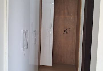 Building Lobby in 3 BHK Builder Floor at Sector 28 – for Sale