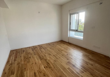 Room in 4 BHK Penthouse at Gold Platz, Richmond Town – for Sale