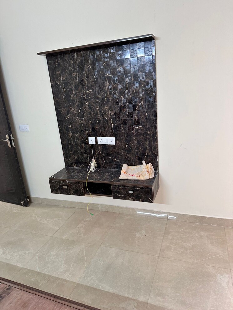 Living Room, signature-global-park 2.5 Bedroom 1210 Sq.Ft. Apartment In Sohna Sector 36 Gurgaon 9346116