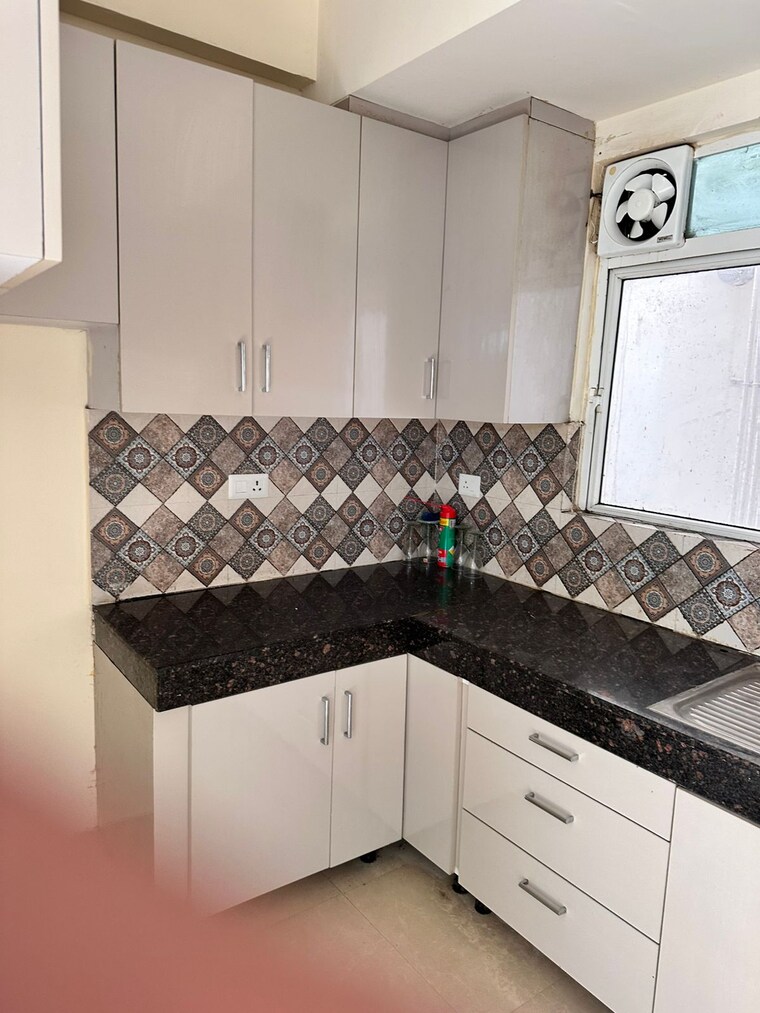 Kitchen, signature-global-park 2.5 Bedroom 1210 Sq.Ft. Apartment In Sohna Sector 36 Gurgaon 9346116