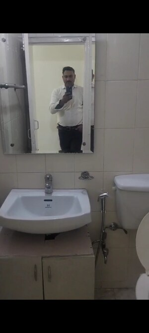 Bathroom in 3 BHK Apartment at Sushant Lok 2, Sector 57 – for Rent