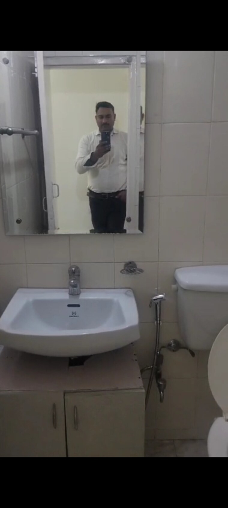 Bathroom, sushant-lok-2 3 Bedroom 2700 Sq.Ft. Apartment In Sector 57 Gurgaon 9346175