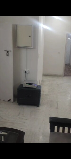 Bathroom in 3 BHK Apartment at Sushant Lok 2, Sector 57 – for Rent