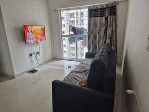 Bedroom in 1 BHK Apartment at Lodha Amara, Kolshet Road – for Rent