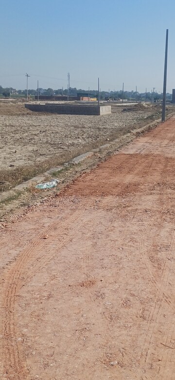  Plot For Sale in Jewar