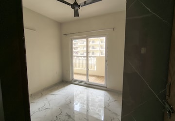 2 BHK Apartment For Rent in Pivotal Riddhi Siddhi, Sector 99