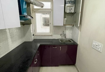 Kitchen in 1.5 BHK Builder Floor at Sector 46 – for Rent