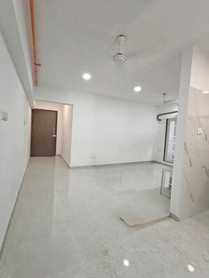 2 BHK Apartment For Rent in Juhu Gulmohar CHS, Vile Parle West