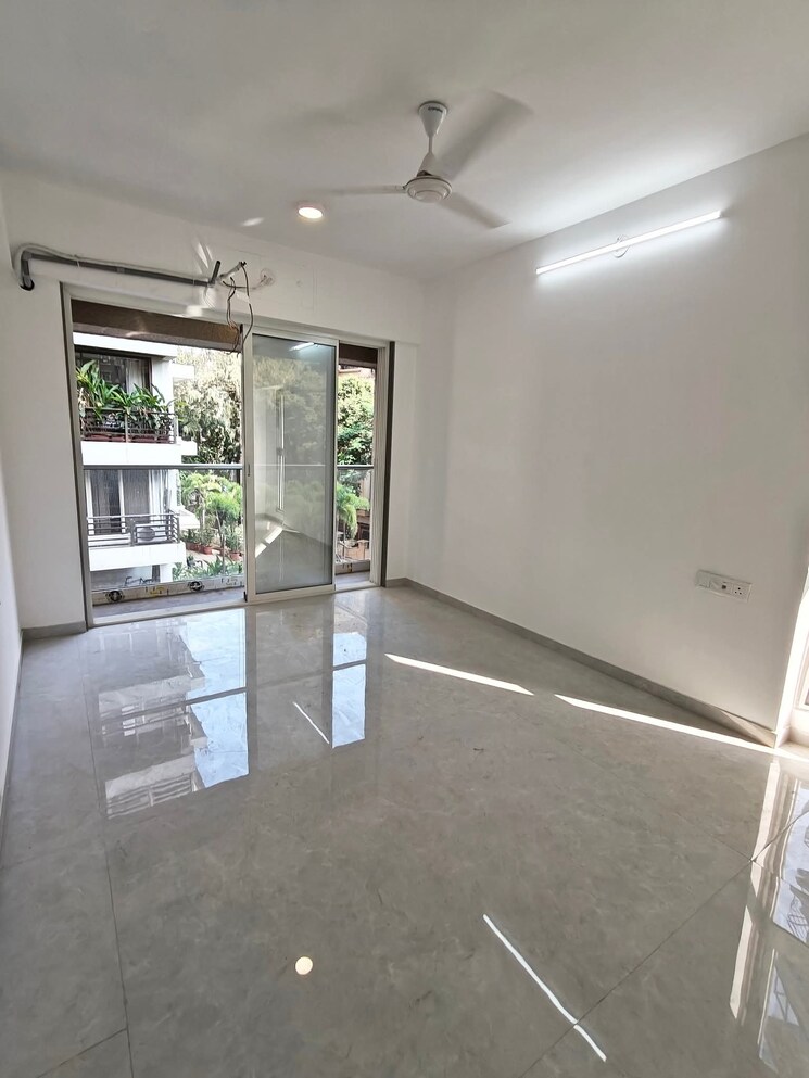 Room, juhu-gulmohar-chs 2 Bedroom 750 Sq.Ft. Apartment In Vile Parle West Mumbai 9346200