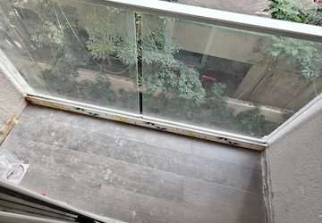 Balcony in 2 BHK Apartment at Juhu Gulmohar CHS, Vile Parle West – for Rent