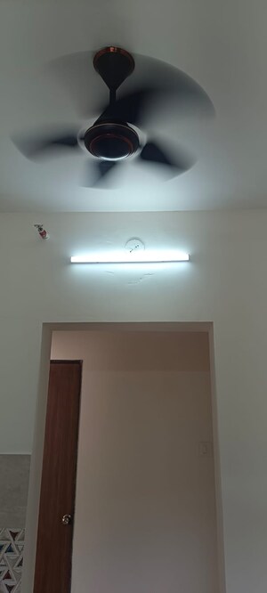 Room in 1 BHK Apartment at Mahavir Square, Manpada – for Rent