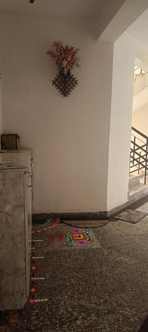 Furnished Amenities in 3 BHK Apartment at Aims Golf Avenue II, Sector 75 – for Rent