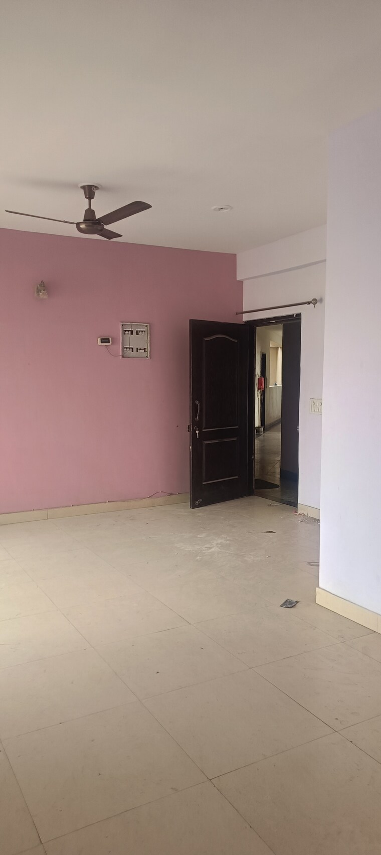 Room, aims-golf-avenue-ii 3 Bedroom 1455 Sq.Ft. Apartment In Sector 75 Noida 9346239