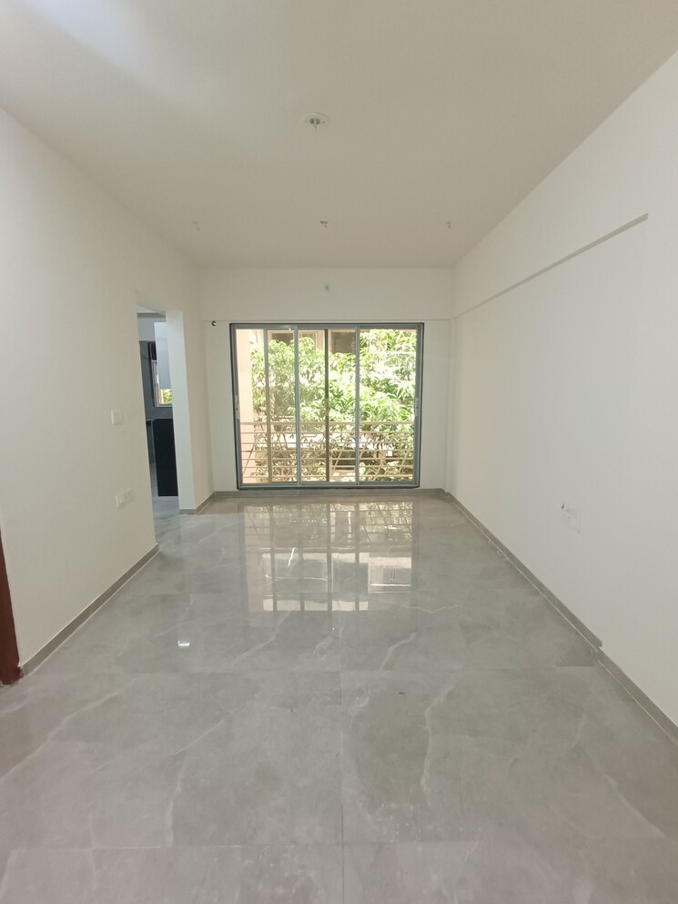 Room, goregaon west 2 Bedroom 698 Sq.Ft. Apartment In Goregaon West Mumbai 9346360