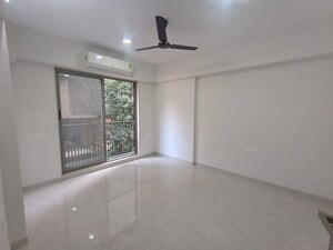 2 BHK Apartment For Rent in Shree Krishna Om Niwas, Chembur