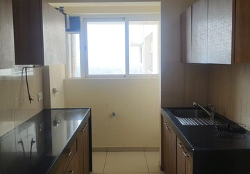 Kitchen in 2 BHK Apartment at LnT Veridian, Powai – for Sale