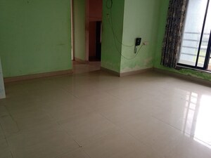 Room in 2 BHK Apartment at Kavya Hill View CHS, Anand Nagar – for Rent