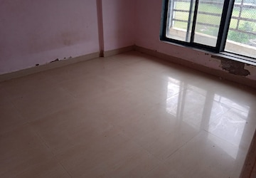 Room in 2 BHK Apartment at Kavya Hill View CHS, Anand Nagar – for Rent