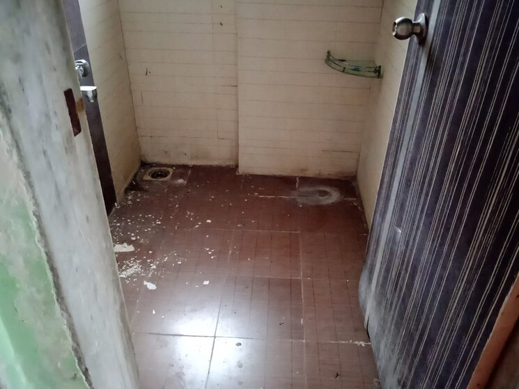 Bathroom, kavya-hill-view-chs 2 Bedroom 700 Sq.Ft. Apartment In Anand Nagar Thane 9346376