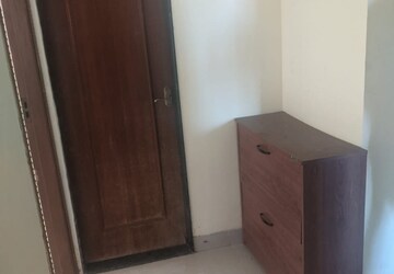 Room in 2 BHK Apartment at Vanamali CHS, Chembur – for Rent