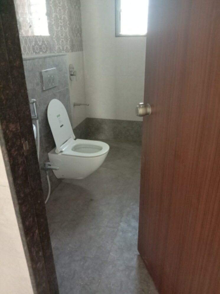 Bathroom, bhosale nagar 3 Bedroom 1600 Sq.Ft. Apartment In Bhosale Nagar Pune 9346459