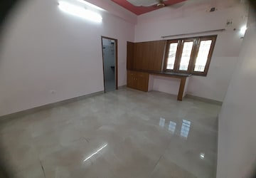 Room in 2 BHK Independent House at Capital Royal Casa, Gms Road – for Rent