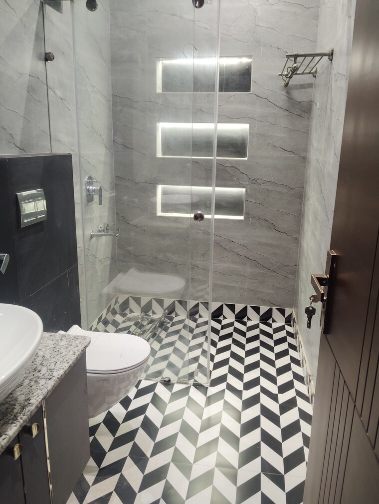 Bathroom, jahaz-apartments 2.5 Bedroom 1000 Sq.Ft. Apartment In Paschim Vihar Delhi 9346475