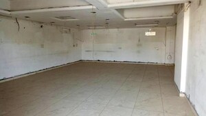  Shop For Rent in Malad West