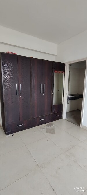 Room in 3 BHK Apartment at Bestech Park View Ananda, Sector 81 – for Sale