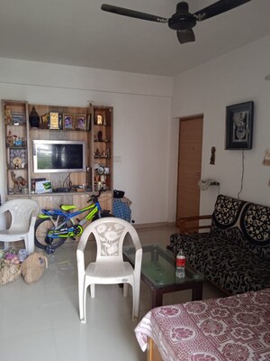 Living Room in 3 BHK Apartment at Bakeri Swara, Makarpura – for Rent