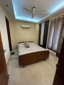 3 BHK + Servant Room Builder Floor For Sale in Chittaranjan Park