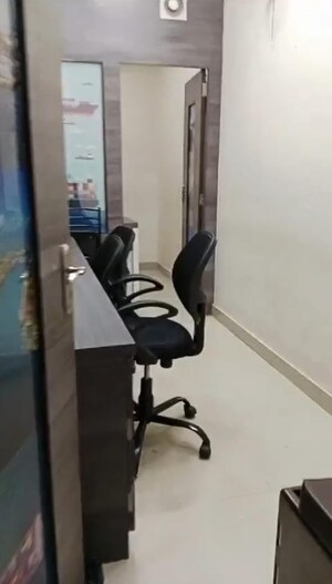 Office Space For Rent in Bbd Bagh