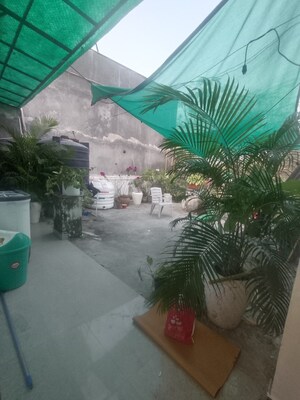 Parking in 1 BHK Builder Floor at Shivalik Colony – for Rent