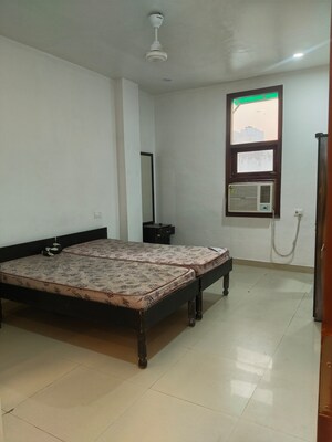 1 BHK Builder Floor For Rent in Shivalik Colony