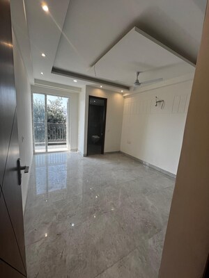 Room in 4 BHK Builder Floor at Chattarpur – for Sale