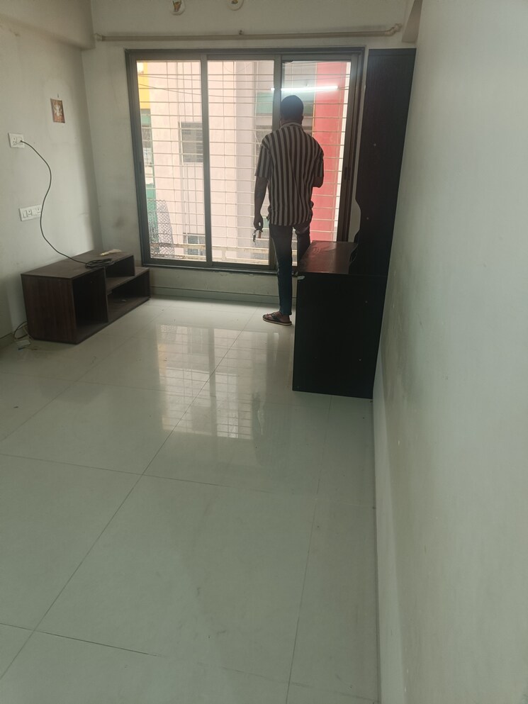 Kitchen, zaveri-rbi-shanti-chs 2 Bedroom 600 Sq.Ft. Apartment In Kandivali West Mumbai 9346649