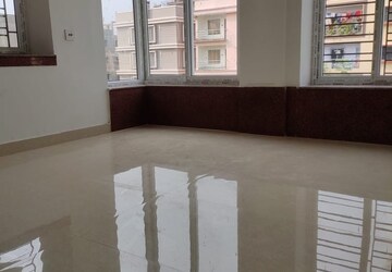 Room in 2 BHK Apartment at Kristi Villa, Chinar Park – for Sale
