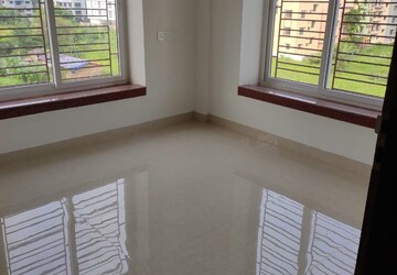 Room in 2 BHK Apartment at Kristi Villa, Chinar Park – for Sale