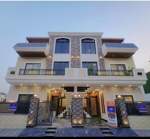 4 BHK Villa For Sale in Sector 125