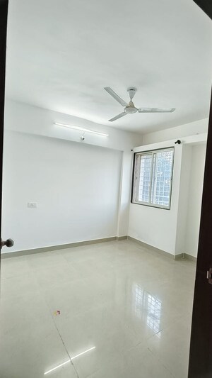 Room in 2 BHK Apartment at Wadgaon Sheri – for Rent