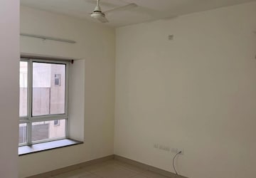 Room in 3 BHK Apartment at RMZ Galleria, Yelahanka – for Rent